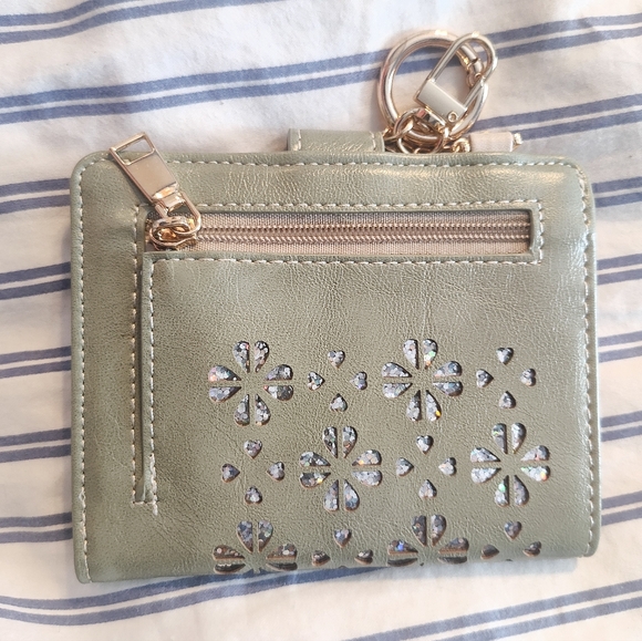 Elegant Green Key & Card Holder - Picture 1 of 4